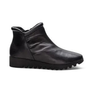 WOMEN'S AETREX ZOEY BOOT | BLACK LEATHER